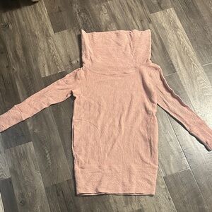 Lululemon off the shoulder scoop neck dress in blush pink